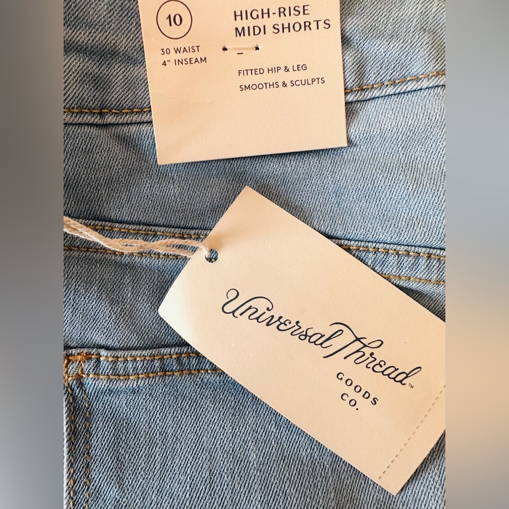 Universal Thread Shorts - Picture 3 of 3